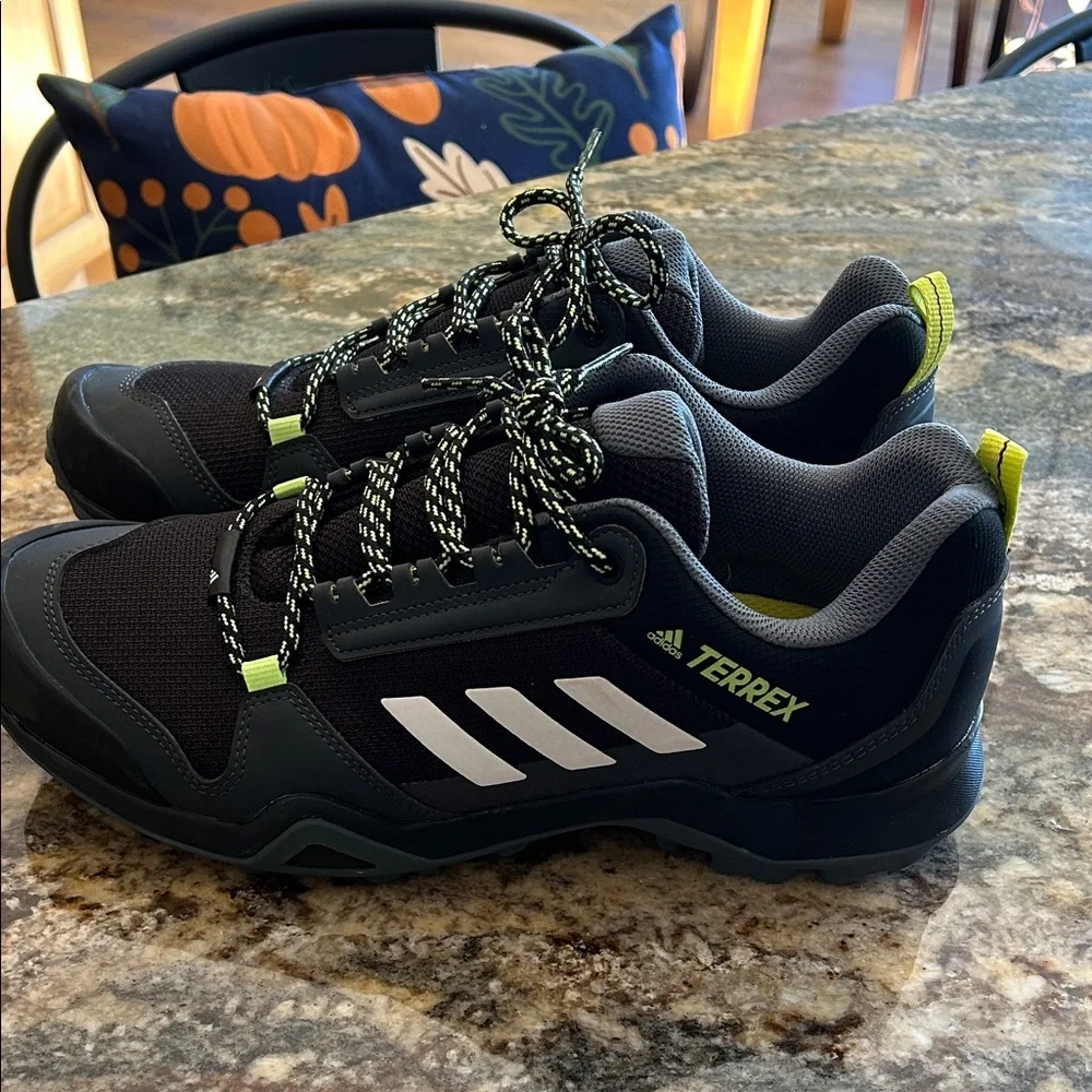 adidas Terrex Black and Green Athletic Hiking Shoes, size 9, new, never worn. - Picture 1 of 4